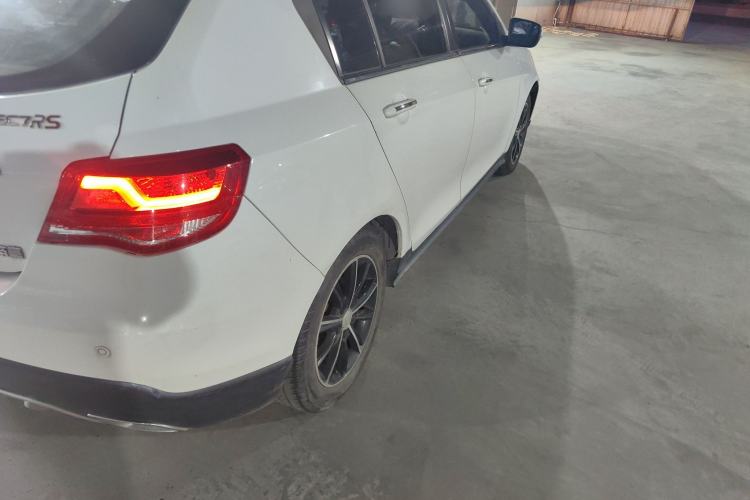 Used Geely Auto Emgrand 2015 Hatchback RS 1.5L Manual - Top Trim Level Exterior 6