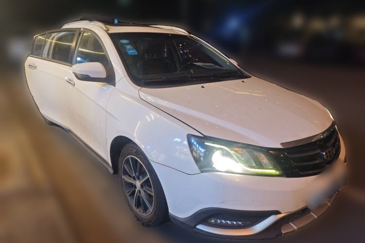Used Geely Auto Emgrand 2015 Hatchback RS 1.3T CVT Top-Tier Version Front Right 45 Deg