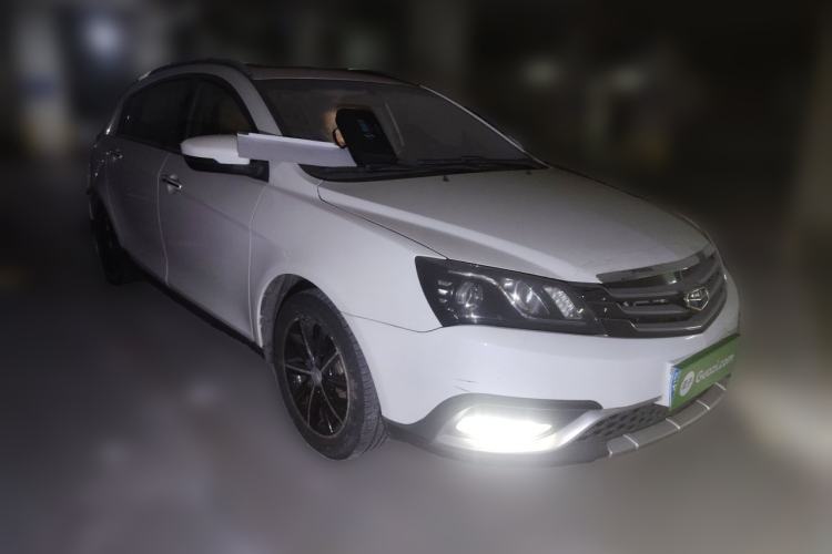 Used Geely Auto Emgrand 2015 Hatchback RS 1.5L Manual - Top Trim Level Front Right 45 Deg