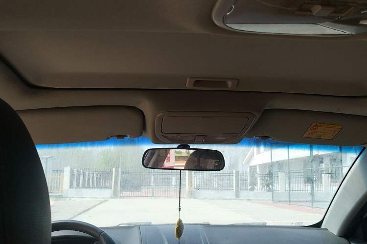 Used Geely Auto Emgrand 2015 Sedan 1.5L Manual - Top Trim Level Headliner