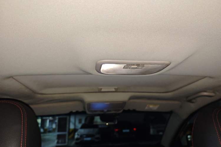 Used Geely Auto Emgrand 2015 Sedan 1.5L CVT Upward Version Headliner
