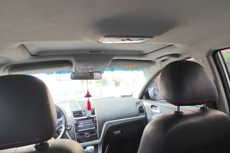 Used Geely Auto Emgrand 2015 Sedan 1.5L CVT Upward Version Headliner