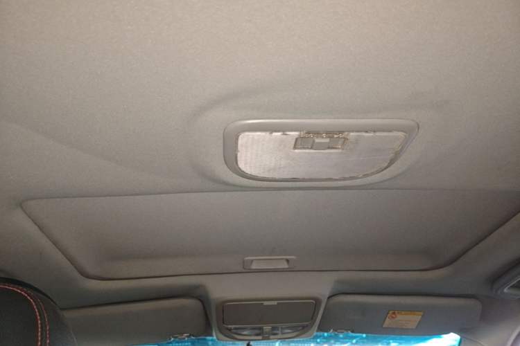 Used Geely Auto Emgrand 2015 Sedan 1.5L CVT Upward Version Headliner