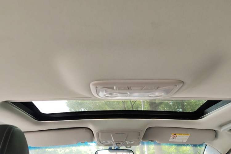Used Geely Auto Emgrand 2015 Sedan 1.5L Manual - Top Trim Level Headliner