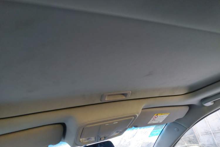 Used Geely Auto Emgrand 2015 Sedan 1.5L Manual - Top Trim Level Headliner
