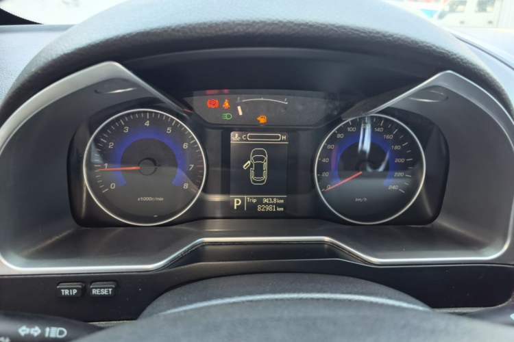 Used Geely Auto Emgrand 2015 Sedan 1.5L CVT Upward Version Instrument Cluster