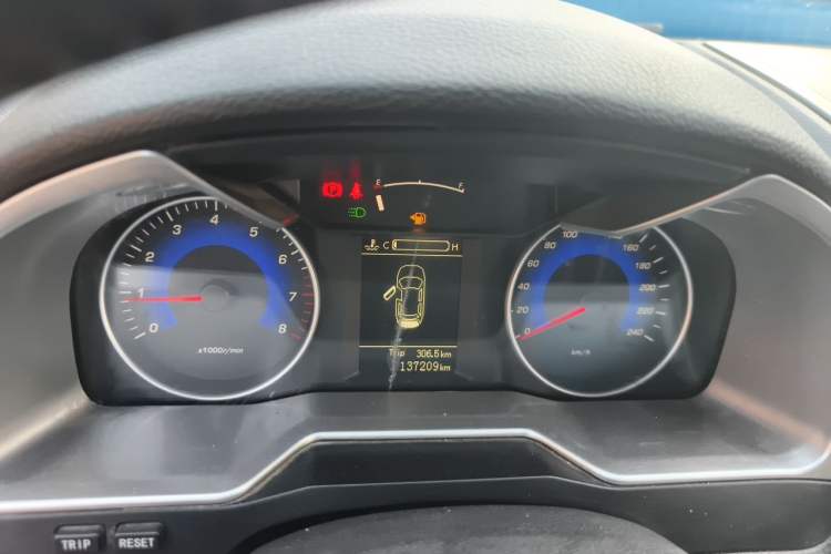 Used Geely Auto Emgrand 2015 Sedan 1.5L Manual - Top Trim Level Instrument Cluster