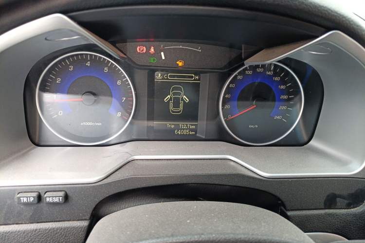 Used Geely Auto Emgrand 2015 Sedan 1.5L Manual - Top Trim Level Instrument Cluster