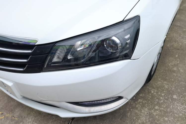 Used Geely Auto Emgrand 2015 Sedan 1.5L CVT Upward Version Left Front Headlight