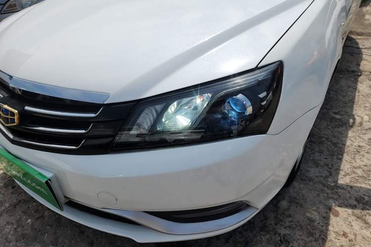 Used Geely Auto Emgrand 2015 Sedan 1.5L Manual - Top Trim Level Left Front Headlight
