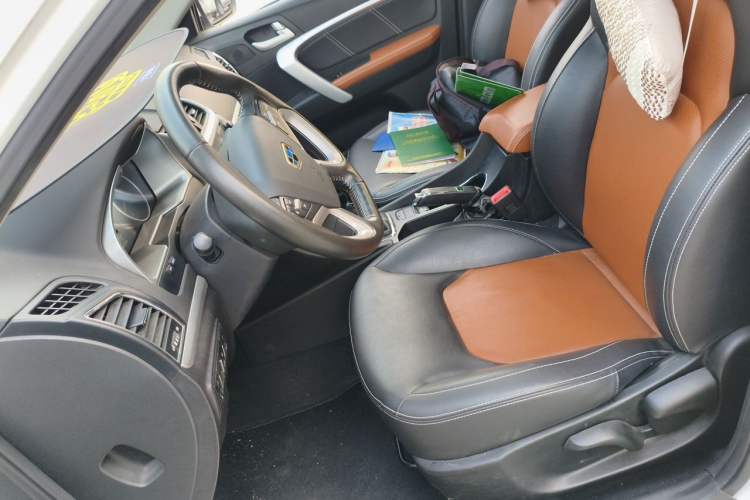 Used Geely Auto Emgrand 2015 Hatchback RS 1.5L Manual - Top Trim Level Left Front Seat