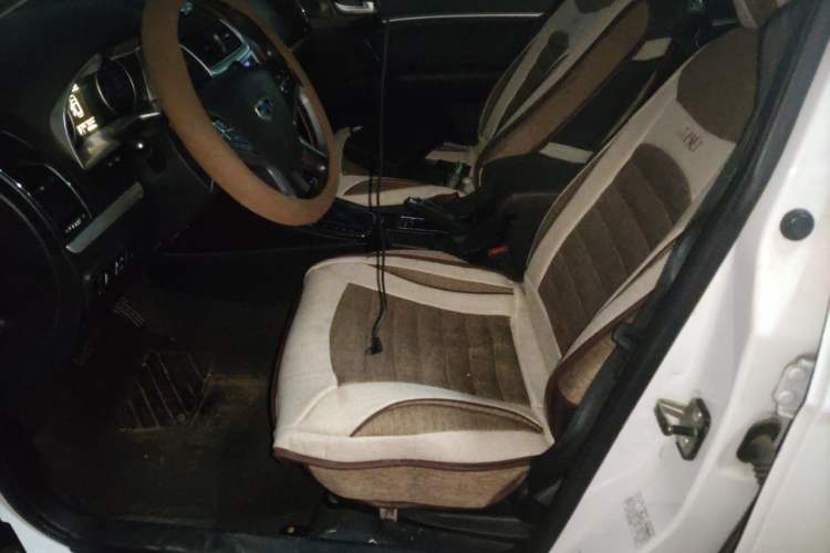Used Geely Auto Emgrand 2015 Sedan 1.5L CVT Upward Version Left Front Seat