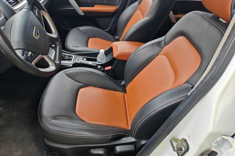 Used Geely Auto Emgrand 2015 Hatchback RS 1.5L CVT Upward Edition Left Front Seat