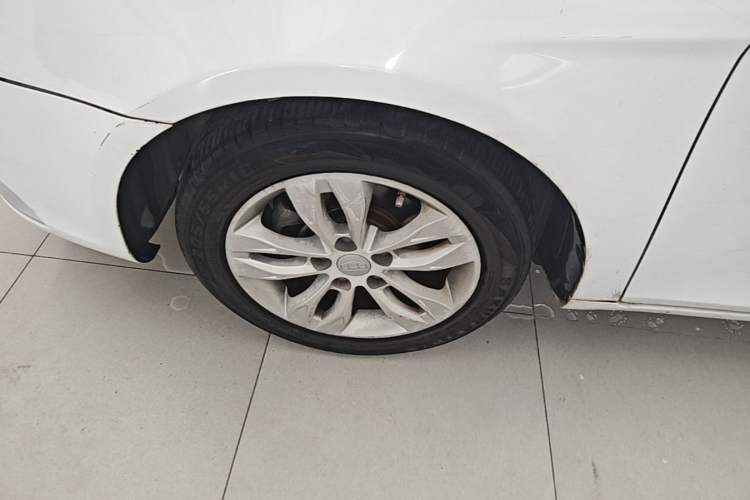 Used Geely Auto Emgrand 2015 Sedan 1.5L Manual - Top Trim Level Left Front Wheel Hub