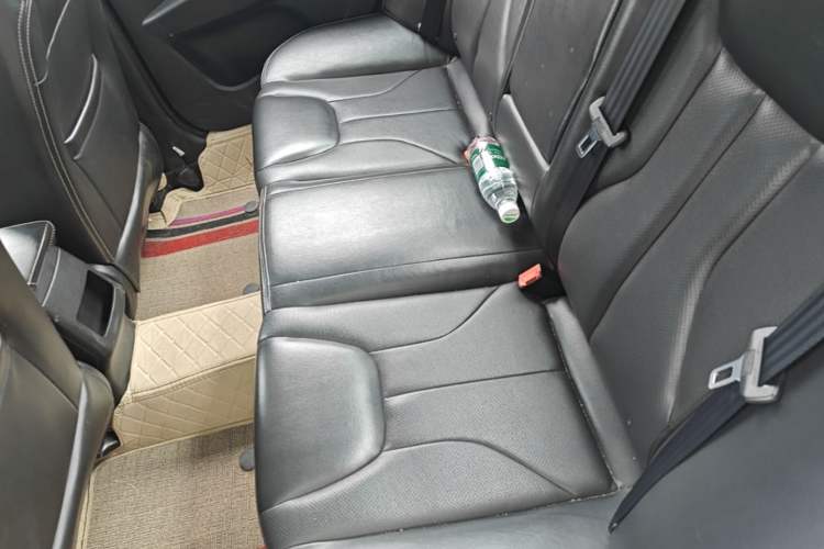 Used Geely Auto Emgrand 2015 Sedan 1.5L Manual - Top Trim Level Left Rear Seat