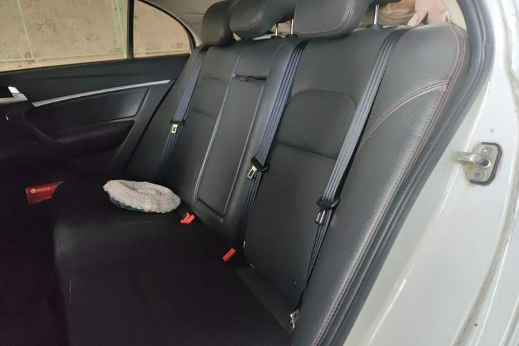 Used Geely Auto Emgrand 2015 Sedan 1.5L CVT Upward Version Left Rear Seat
