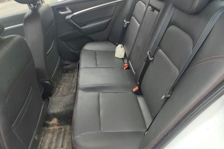 Used Geely Auto Emgrand 2015 Sedan 1.3T Manual Upward Edition Left Rear Seat
