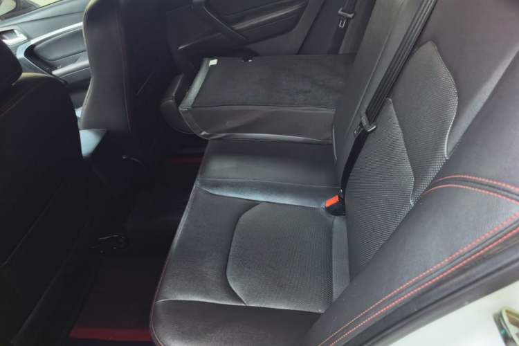 Used Geely Auto Emgrand 2015 Sedan 1.5L CVT Upward Version Left Rear Seat