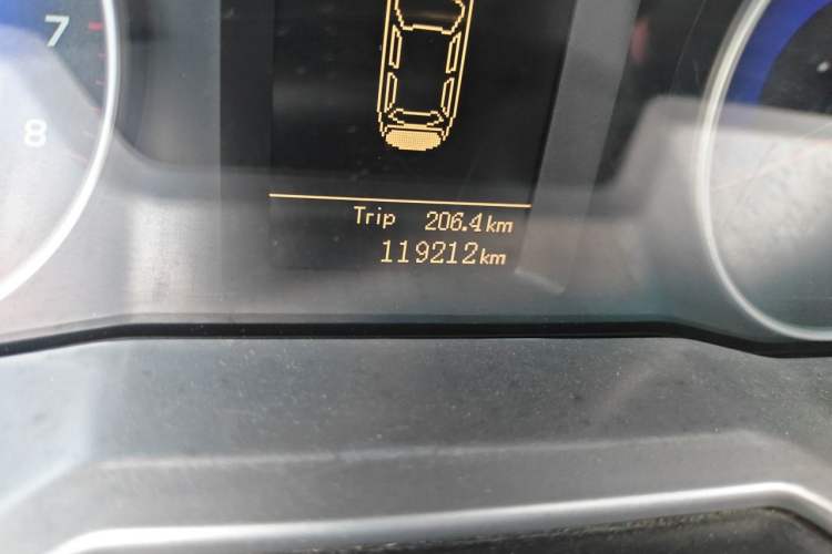 Used Geely Auto Emgrand 2015 Sedan 1.5L Manual - Top Trim Level Odometer Close Up