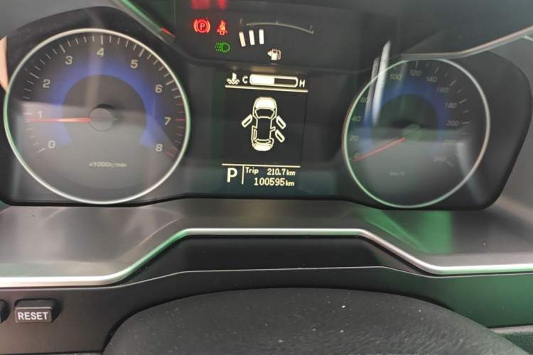 Used Geely Auto Emgrand 2015 Sedan 1.5L CVT Upward Version Odometer Close Up