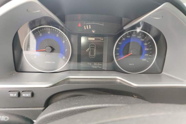 Used Geely Auto Emgrand 2015 Sedan 1.5L Manual - Top Trim Level Odometer Close Up