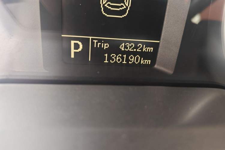 Used Geely Auto Emgrand 2015 Hatchback RS 1.5L CVT Upward Edition Odometer Close Up