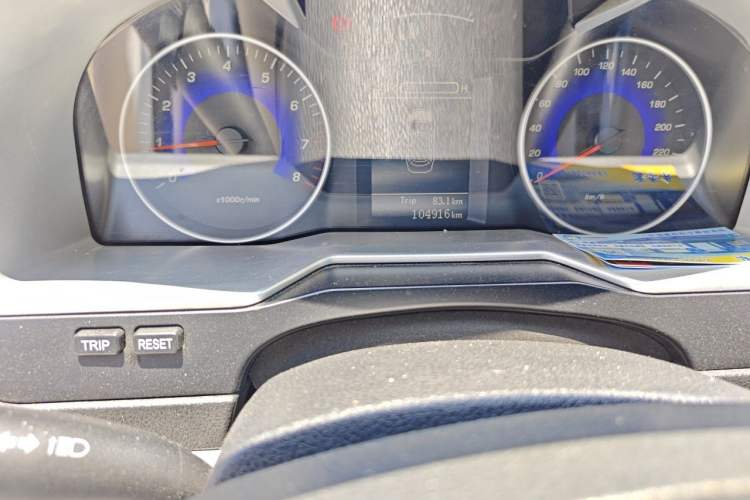 Used Geely Auto Emgrand 2015 Sedan 1.5L Manual - Top Trim Level Odometer Close Up