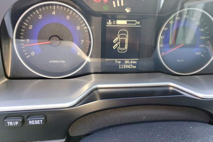 Used Geely Auto Emgrand 2015 Sedan 1.5L Manual - Top Trim Level Odometer Close Up
