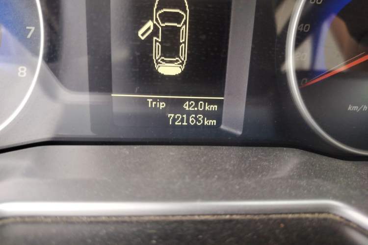 Used Geely Auto Emgrand 2015 Hatchback RS 1.5L Manual - Top Trim Level Odometer Close Up