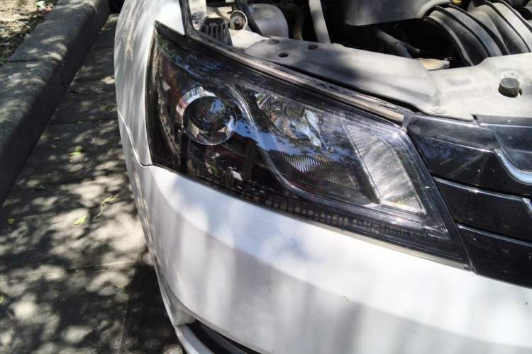 Used Geely Auto Emgrand 2015 Sedan 1.5L CVT Upward Version Right Front Headlight