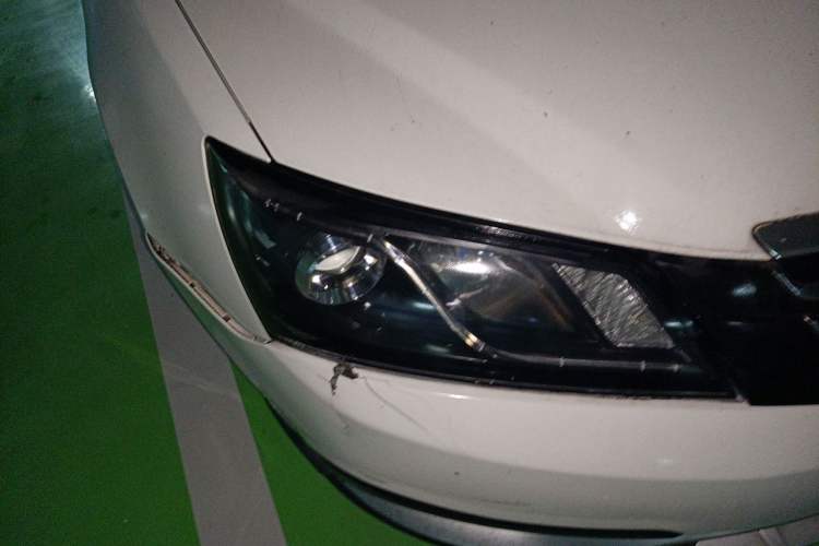 Used Geely Auto Emgrand 2015 Hatchback RS 1.5L CVT Upward Edition Right Front Headlight