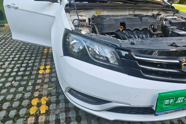 Used Geely Auto Emgrand 2015 Sedan 1.5L Manual - Top Trim Level Right Front Headlight