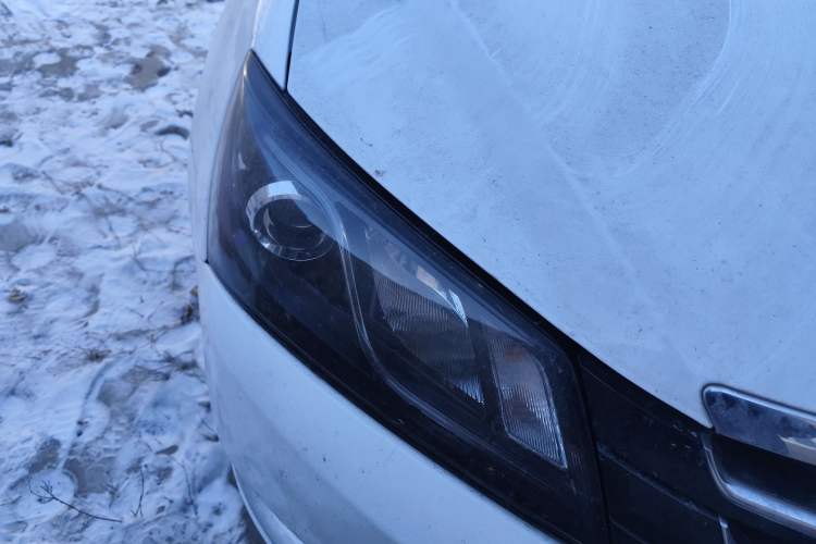 Used Geely Auto Emgrand 2015 Sedan 1.5L Manual - Top Trim Level Right Front Headlight