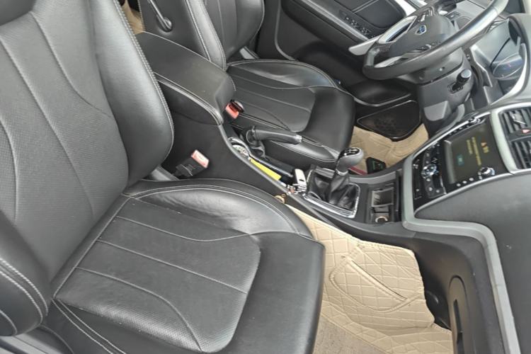 Used Geely Auto Emgrand 2015 Sedan 1.5L Manual - Top Trim Level Right Front Seat