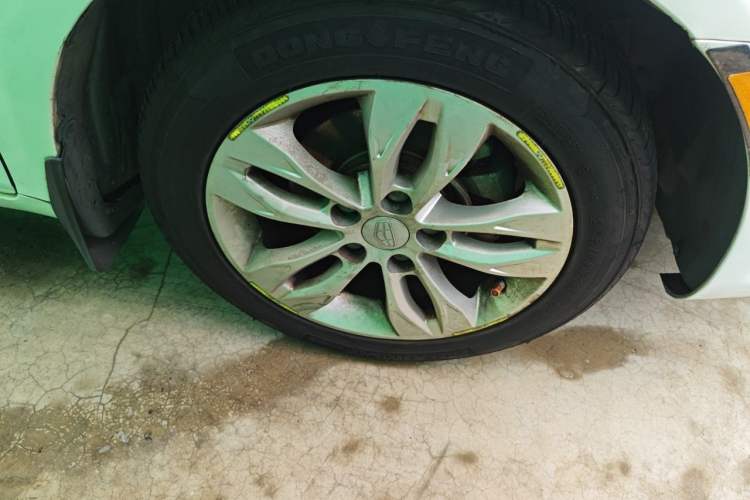 Used Geely Auto Emgrand 2015 Sedan 1.5L CVT Upward Version Right Front Wheel Hub