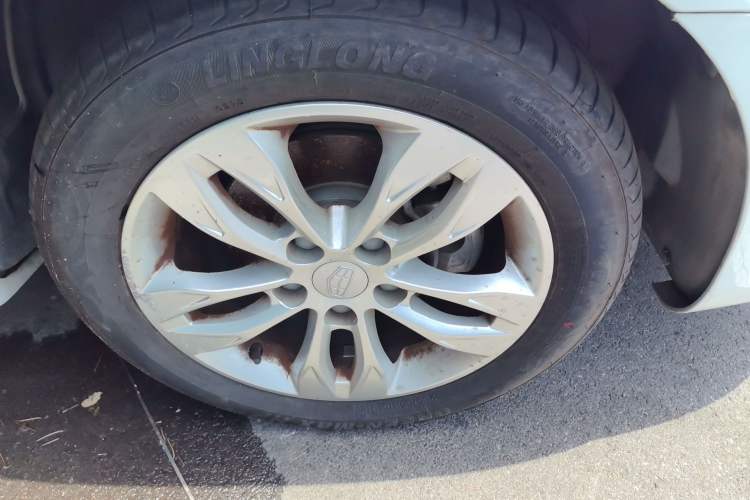 Used Geely Auto Emgrand 2015 Sedan 1.5L Manual - Top Trim Level Right Front Wheel Hub