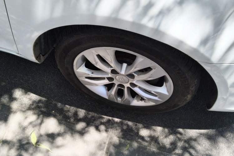 Used Geely Auto Emgrand 2015 Sedan 1.5L CVT Upward Version Right Front Wheel Hub