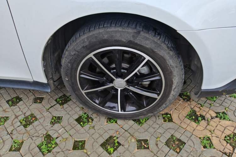 Used Geely Auto Emgrand 2015 Hatchback RS 1.5L CVT Upward Edition Right Front Wheel Hub