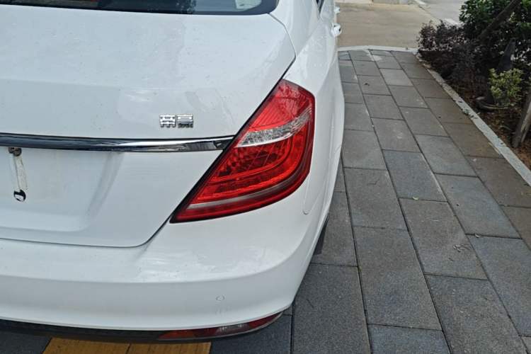 Used Geely Auto Emgrand 2015 Sedan 1.5L Manual - Top Trim Level Right Rear Taillight