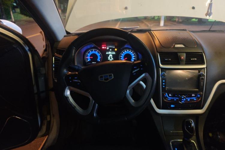 Used Geely Auto Emgrand 2015 Hatchback RS 1.3T CVT Top-Tier Version Steering Wheel