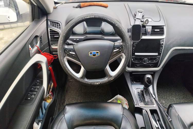 Used Geely Auto Emgrand 2015 Sedan 1.3T CVT Upward Edition Steering Wheel