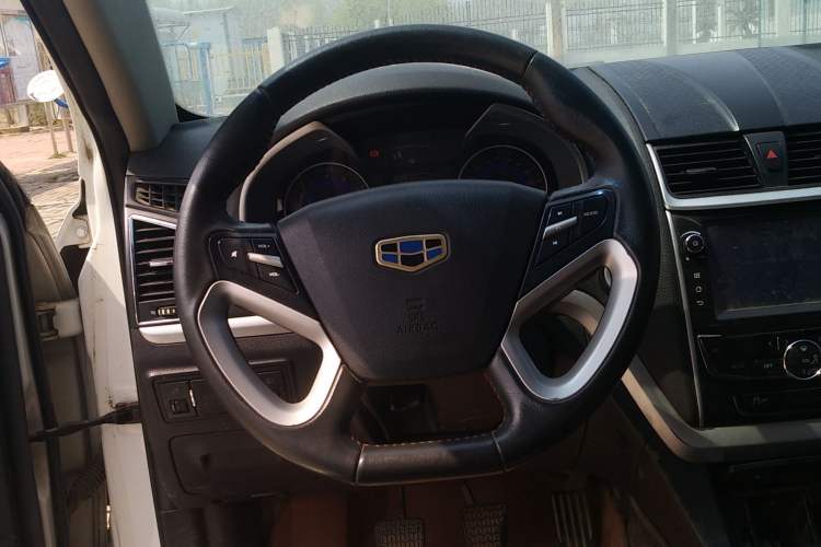 Used Geely Auto Emgrand 2015 Sedan 1.5L Manual - Top Trim Level Steering Wheel