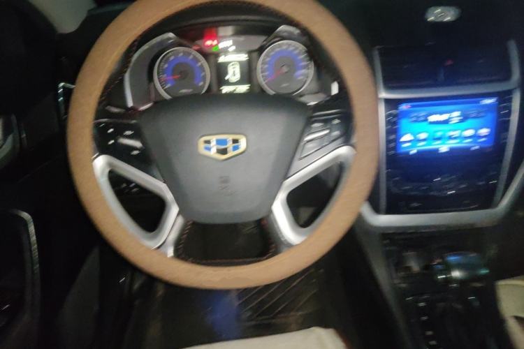 Used Geely Auto Emgrand 2015 Sedan 1.5L CVT Upward Version Steering Wheel