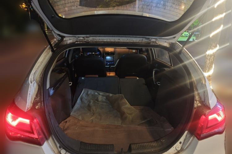Used Geely Auto Emgrand 2015 Hatchback RS 1.3T CVT Top-Tier Version Trunk