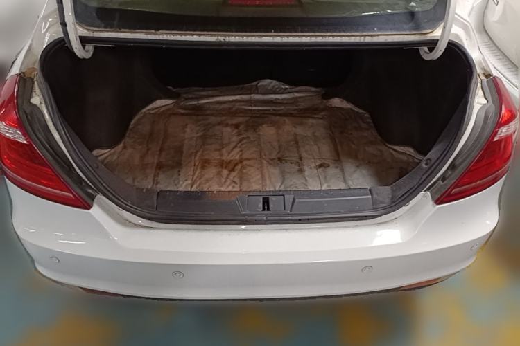 Used Geely Auto Emgrand 2015 Sedan 1.5L CVT Upward Version Trunk