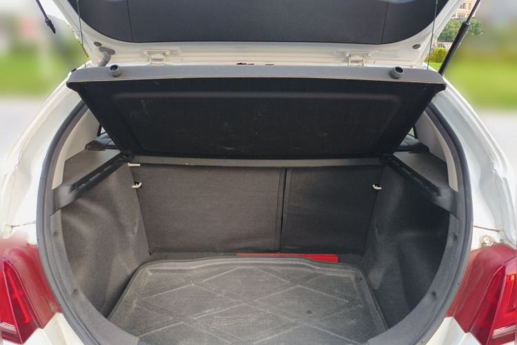 Used Geely Auto Emgrand 2015 Hatchback RS 1.5L Manual - Top Trim Level Trunk