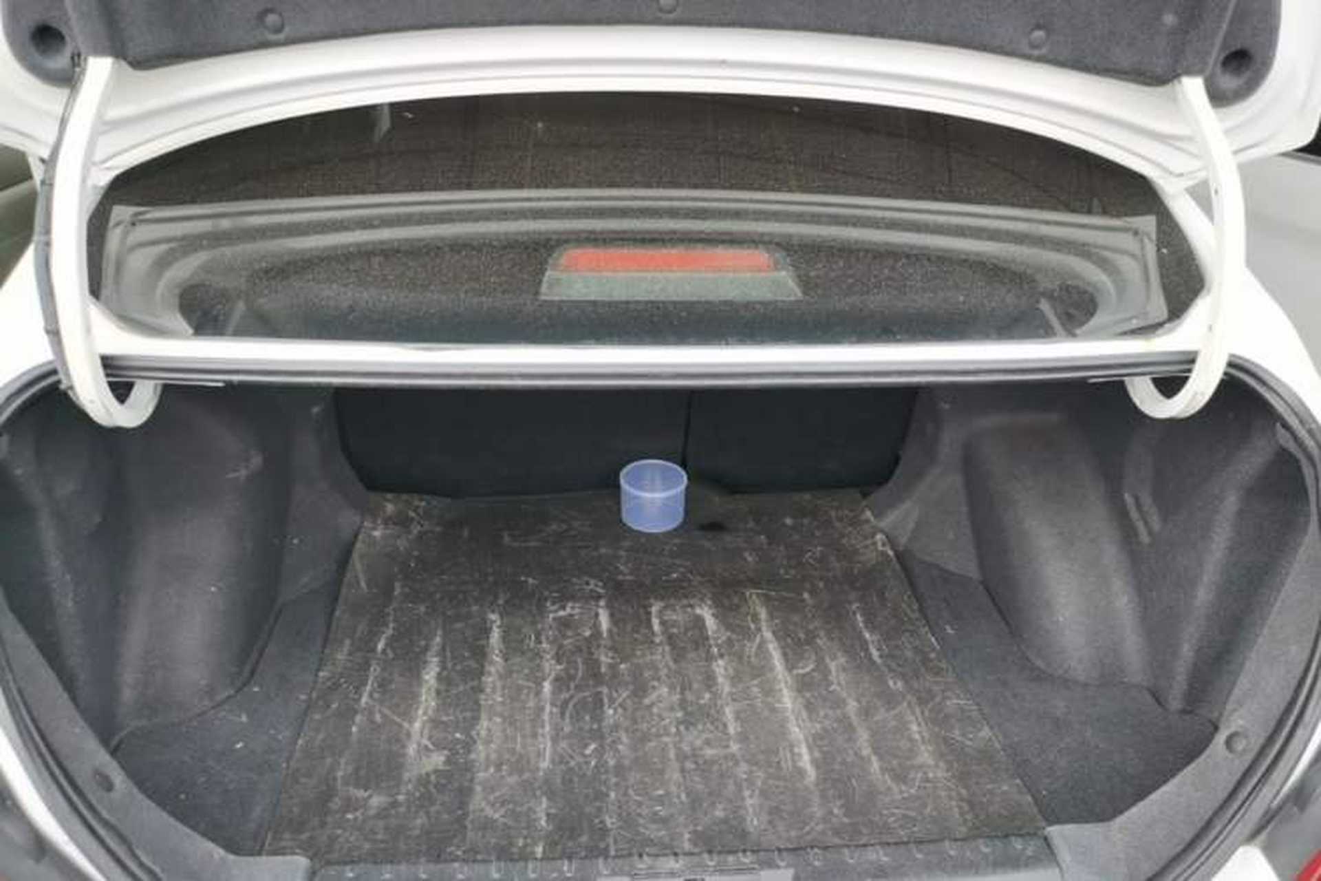 Used Geely Auto Emgrand 2015 Sedan 1.5L CVT Upward Version Trunk