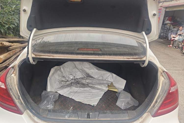 Used Geely Auto Emgrand 2015 Sedan 1.5L CVT Upward Version Trunk