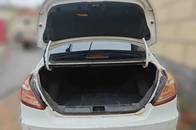 Used Geely Auto Emgrand 2015 Sedan 1.5L Manual - Top Trim Level Trunk