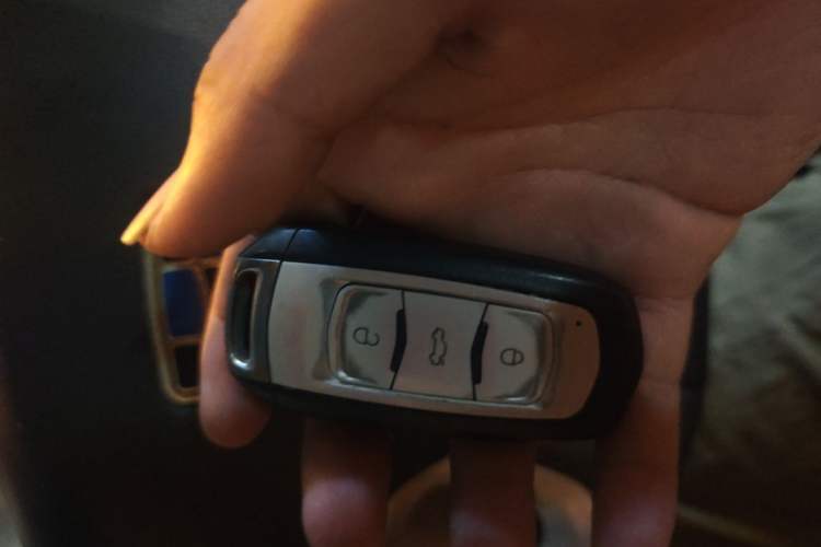 Used Geely Auto Emgrand 2015 Hatchback RS 1.3T CVT Top-Tier Version Vehicle Key
